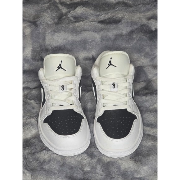 NWB WMNS Nike Air Jordan 1 Low SE Panda Black & White DC0774-100 5Y/7 women rare - Picture 3 of 7